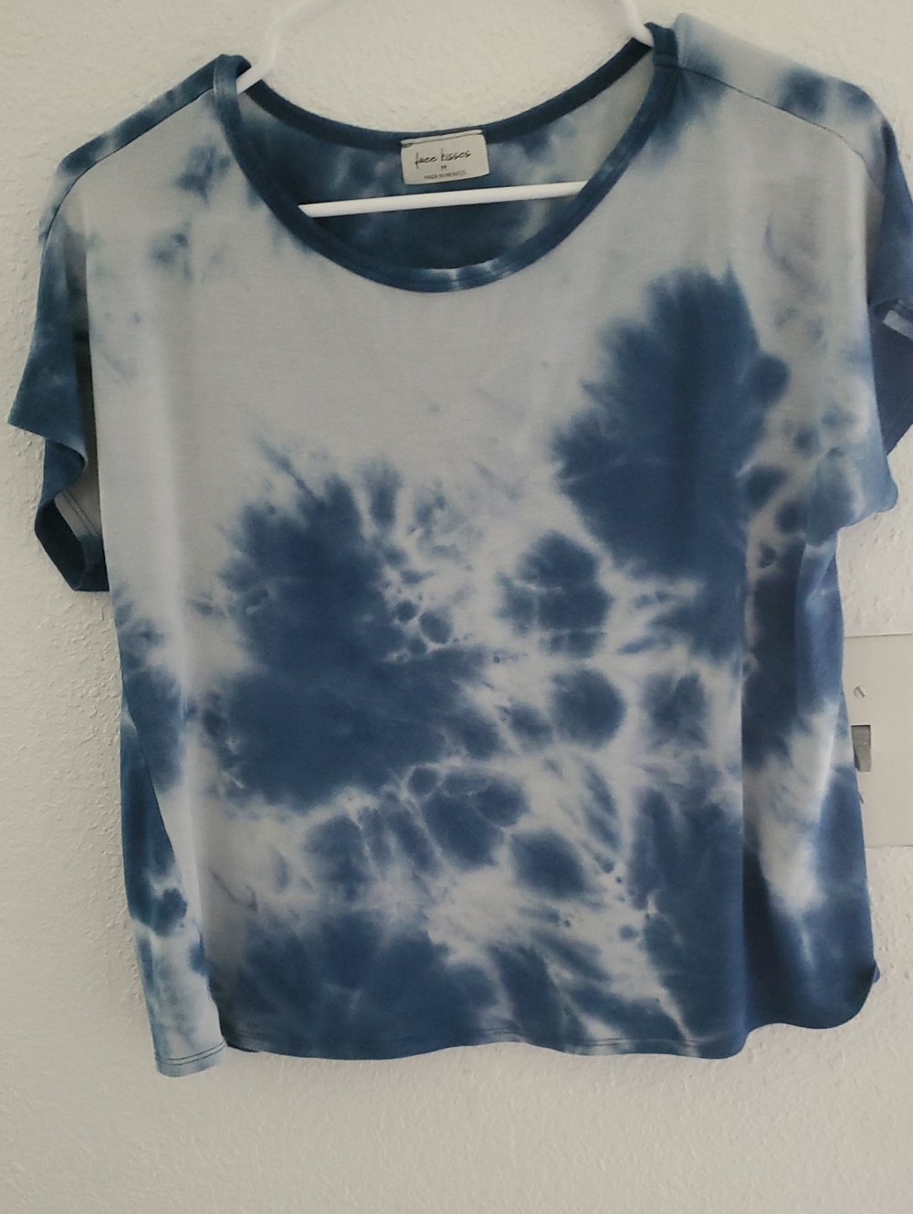 Free Kisses Navy & White Tie-Dye Short Sleeve Tee Top